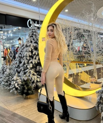 Анкета проститутки Кристина - город Рубас, 21 год, №3470